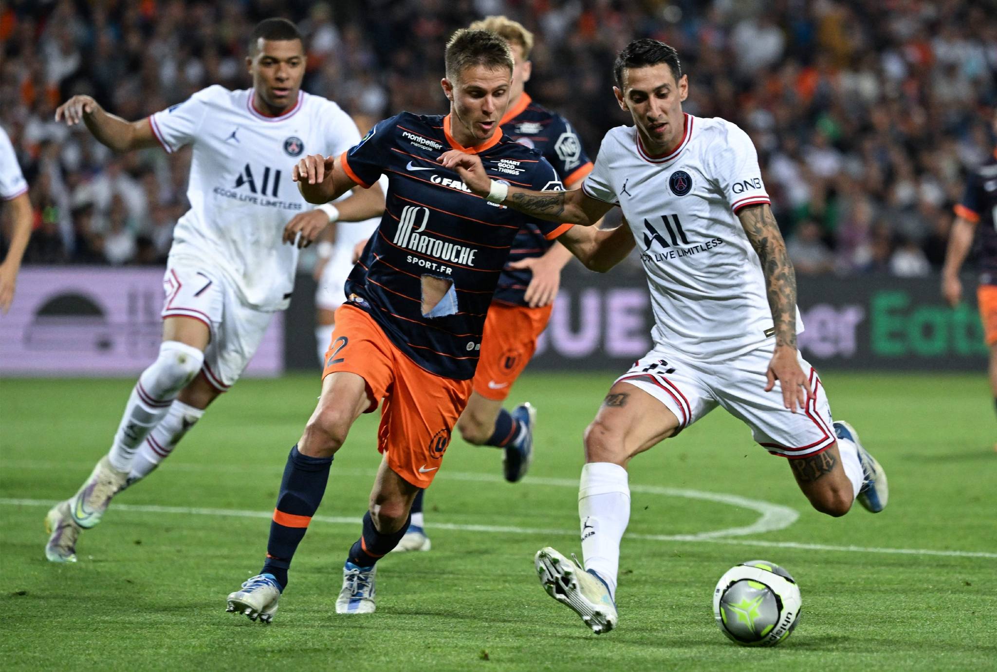 九游官方入口-托特纳姆发布备战花絮，赛后造点机会，欧冠任务艰巨，训练强度明显提升的简单介绍